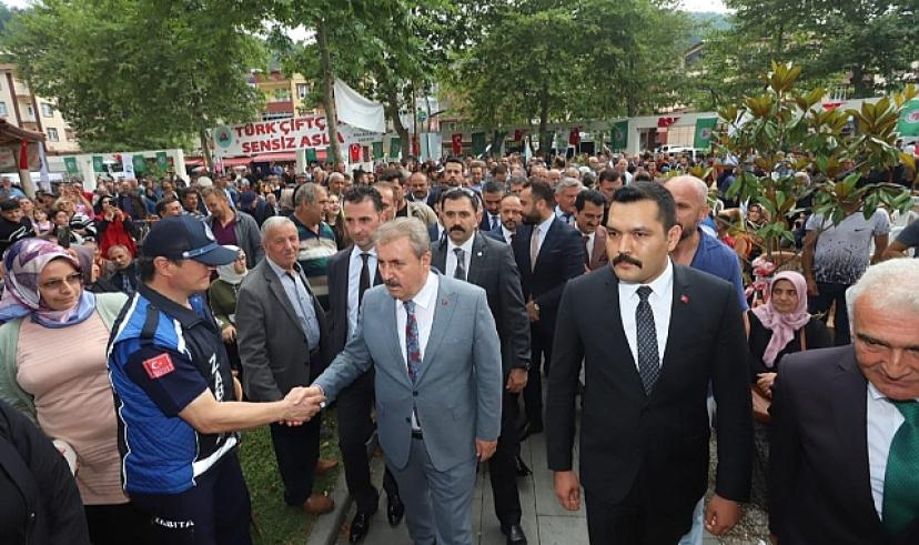 BBP Genel Başkanı  Mustafa Destici Samsun Ayvacık ilçesinde Ziraat Odası tarafından düzenlenen Tarım Festivali'ne katılarak Samsunlu vatandaşlarla buluştu