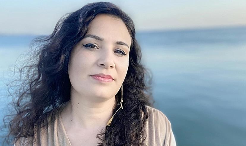 Hatice Şimşek’ten “Kırmızı Çiçek” 