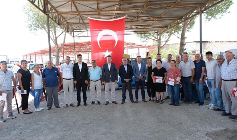 Bergama’ya  Makina Ekipman Desteği