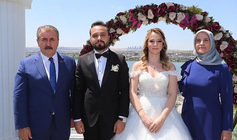 Danışman Mehmet Yücel'in mutlu günü