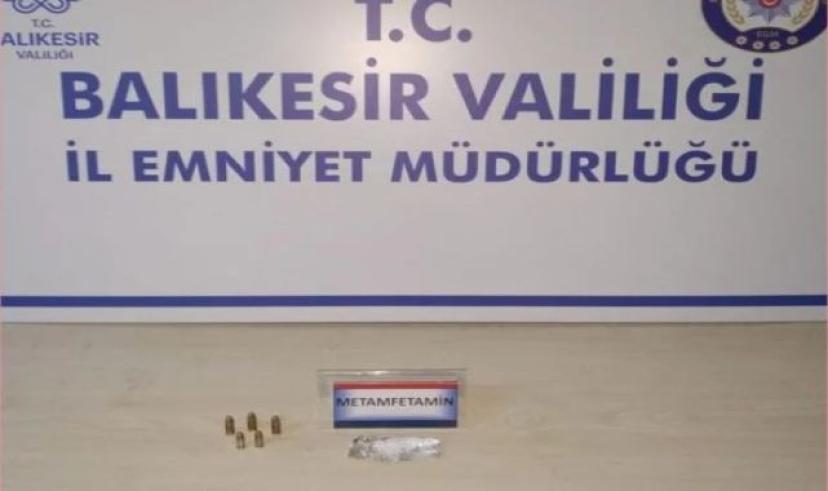 Cebinden Fırlattığı Madde Çeteyi Çökertti 