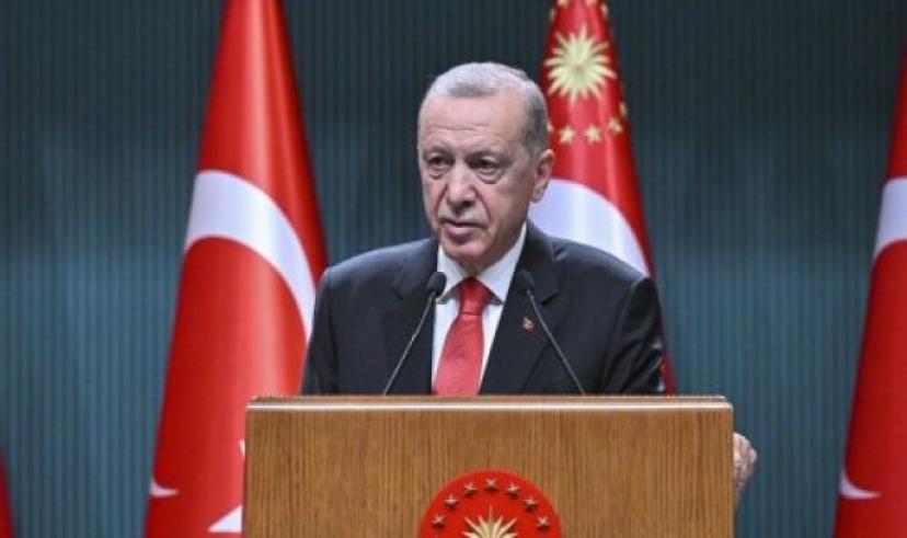 Erdoğan: CHP'de herkes bir köşe kapma peşinde