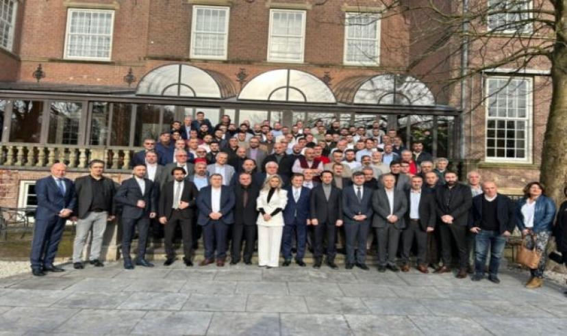 Hollanda’da Türk İş İnsanları Derneği VEON kuruldu