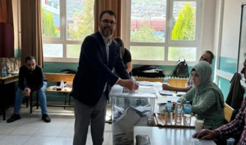 TİMBİR İzmir Temsilcisi Hakan Kandemir: Sandıktan kim çıkarsa çıksın, yerel medyaya sahip çıksın!