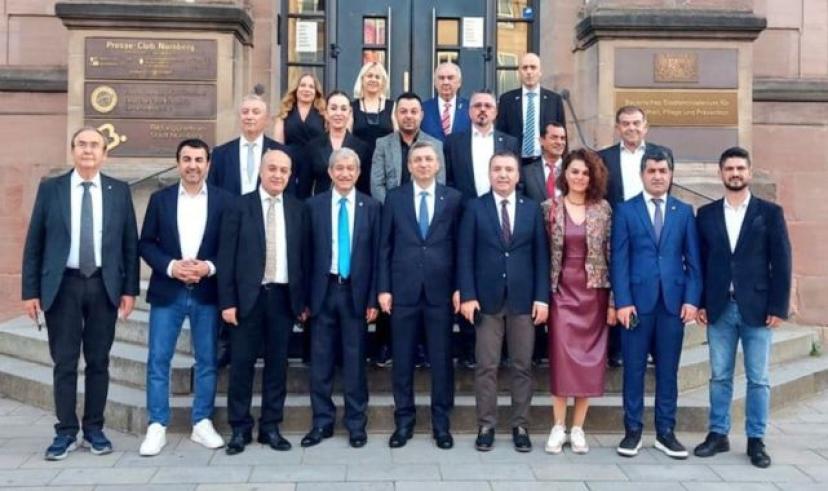 Antalya Valisi Hulusi Şahin ve AGC üyeleri Almanya’da Basın kuruluşlarıyla buluştu