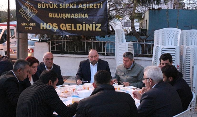 Başkanları Bağrına Bastı