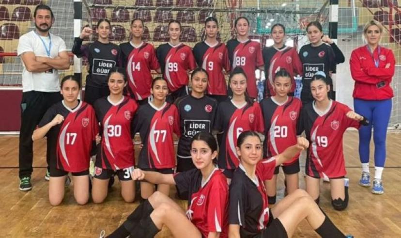 Kepez’in hentbolcuları durdurulamıyor