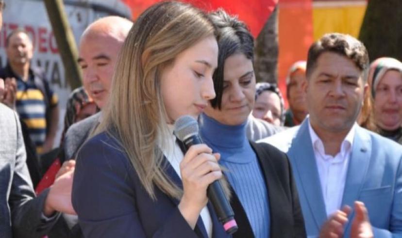 Türkiye'nin en genç belediye başkanı Zeynep Çelik oldu