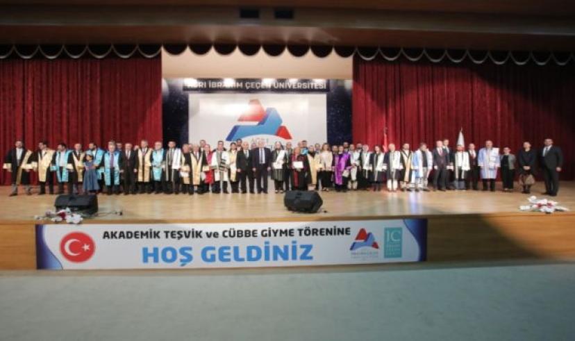 AİÇÜ’de IC Vakfı Akademik Teşvik Ödülleri ve Cübbe Giyme Töreni düzenlendi
