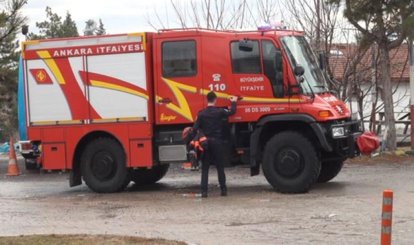Ankara Büyükşehir Belediyesi’nden Beypazarı Belediyesi’ne 2 İtfaiye aracı hediye
