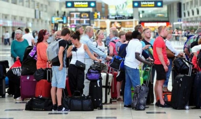 Antalya'ya gelen turist sayısı 3 milyona yaklaştı