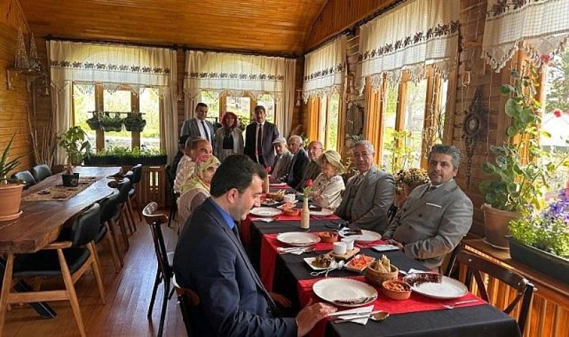 Ardahan’da Huzurevinde kalan yaşlılar unutulmadı