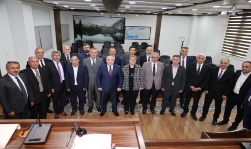 Artvin Valisi Ünsal’dan İl Genel Meclisine ziyaret