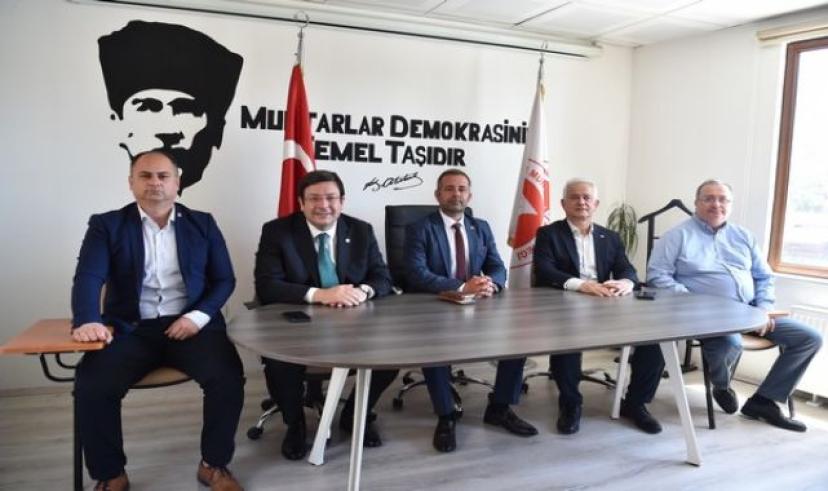 Başkan Erkek’ten Muhtarlar Derneğine ziyaret