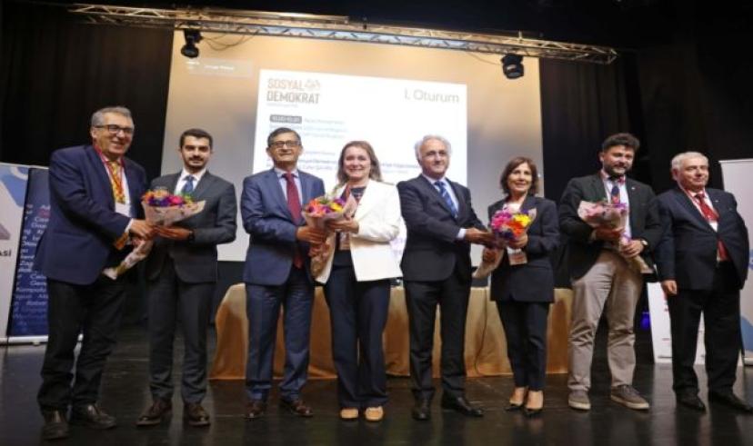 Başkan Güner Sosyal Demokrasi Derneği’nin paneline katıldı