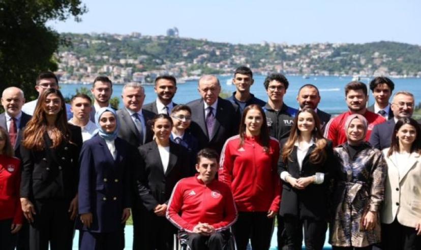 Erdoğan: 19 Mayıs, esarete karşı özgürlüğün sembolü olmuştur