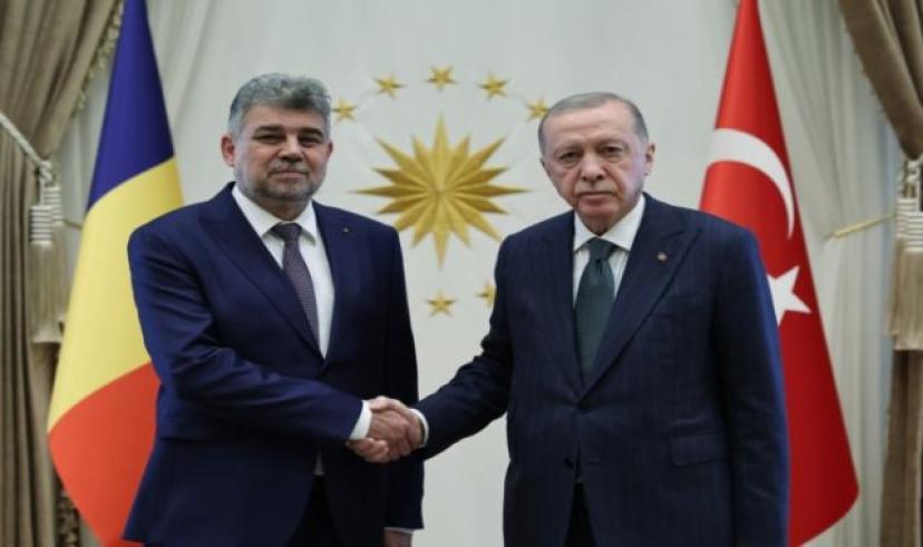 Erdoğan, Romanya Başbakanı Ciolacu’yu resmî törenle karşıladı