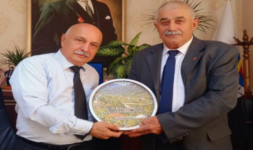 Hemşerilerinden Nallıhan Belediye Başkan yardımcılığına getirilen Nurettin Özen’e ziyaret