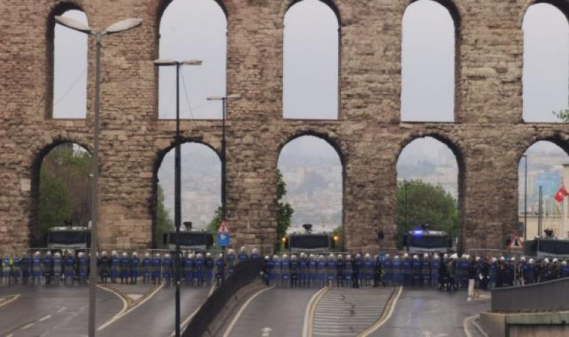 İstanbul Taksimde 210 gözaltı