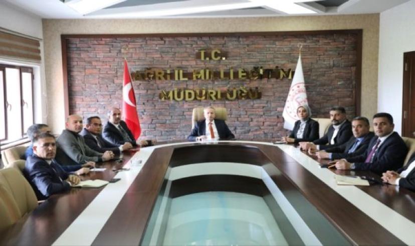Kökrek’ten “Türkiye Yüzyılı Maarif Modeli”ne tam destek