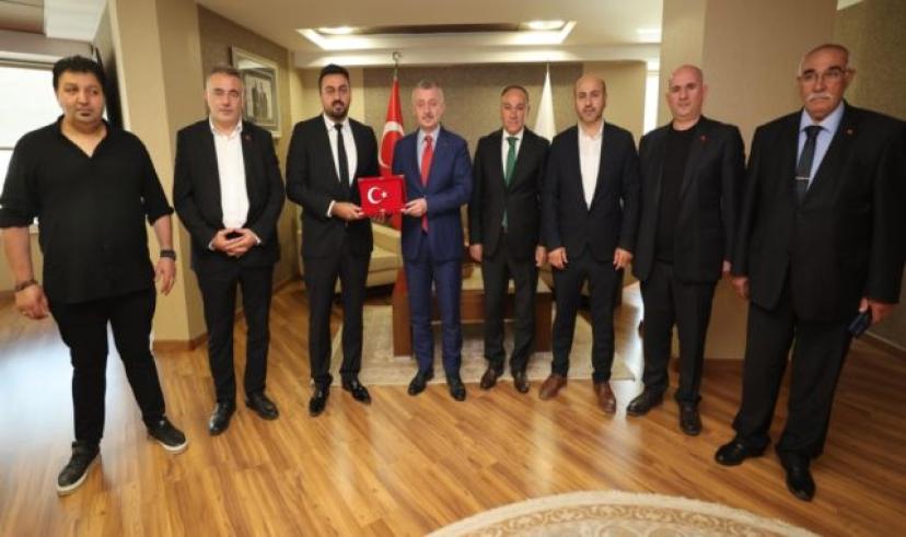 Tahir Büyükakın: Birlikte alın teri dökmeye devam edeceğiz