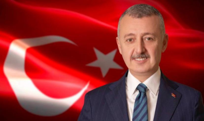 Tahir Büyükakın: Dilimiz bizim kimliğimizdir