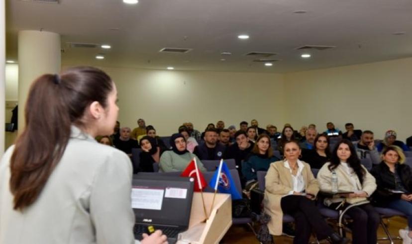 Trabzon Büyükşehir Belediyesi hizmet içi eğitimlere devam ediyor