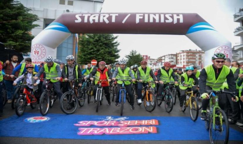 Trabzon pedallar sağlık için çevrildi