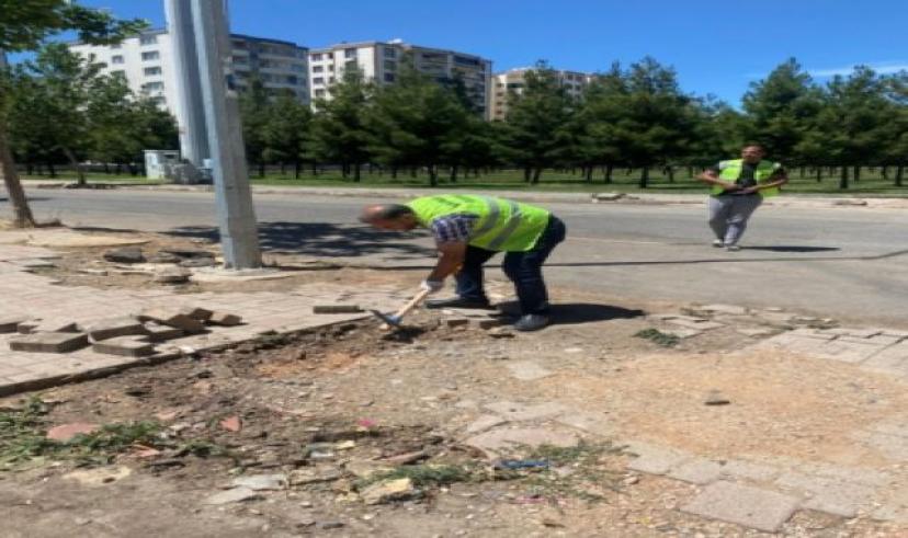 30 yıllık gazeteciyi parke taşı işine verdiler