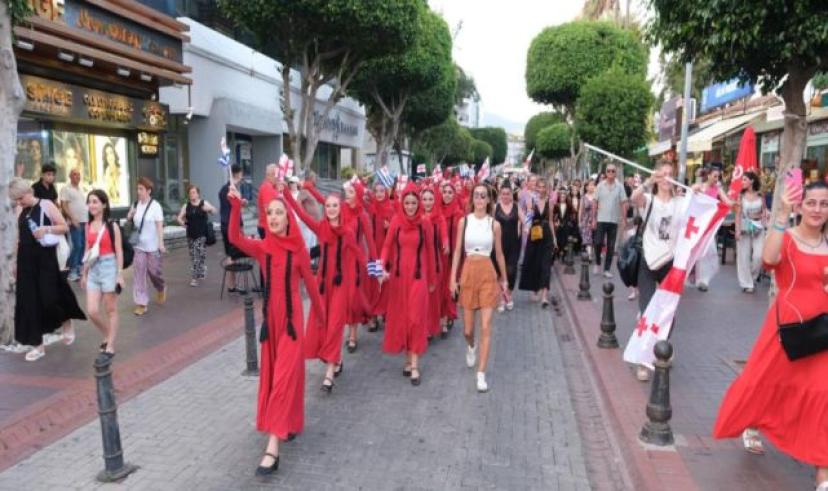 Alanya’da dostluk rüzgarı estiren festival