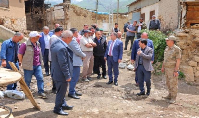 Bayburt Valisi Mustafa Eldivan 4 köyün şikayet ve taleplerini dinledi