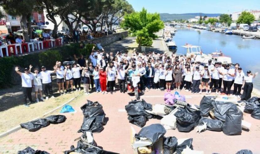 Çanakkale’de “Sıfır Atık için Koşuyoruz” Plogging etkinliği büyük ilgi gördü