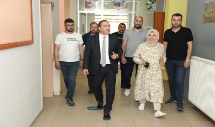 İl Müdürü Ahmet Çelebi, Gençlik merkezinde incelemelerde bulundu