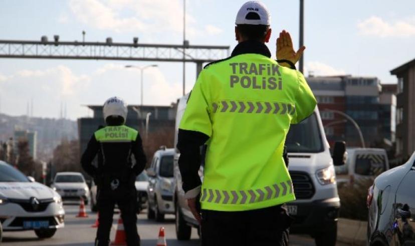 Kurban Bayram’ında yolların güvenliği için 66 bin 92 personel görev başında