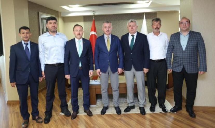 Tahir Büyükakın: Dünya bu çağda soykırımları canlı canlı izliyor