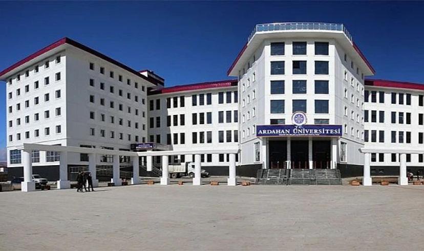 ARÜ’de ikinci öğretim programları kapatıldı