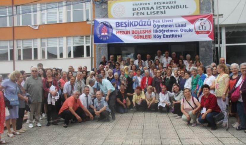 Beşikdüzü öğretmen okulu mezunlar buluşması gerçekleştirildi