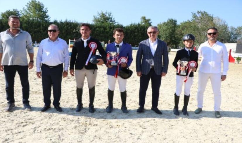 Büyükakın’dan binicilik sporuna tam destek; Sporu ve doğa sevgisini her yaşa aşılayacağız