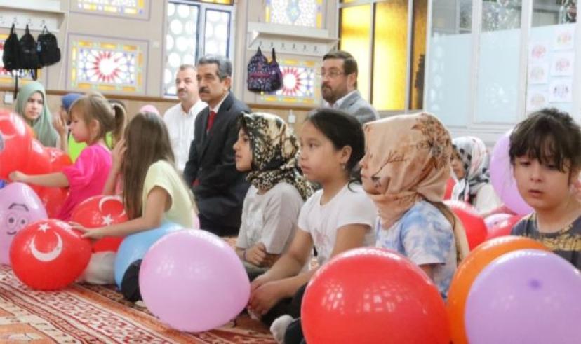 Ekici: Cennet çiçekleri çocuklarımıza başarılar diliyorum