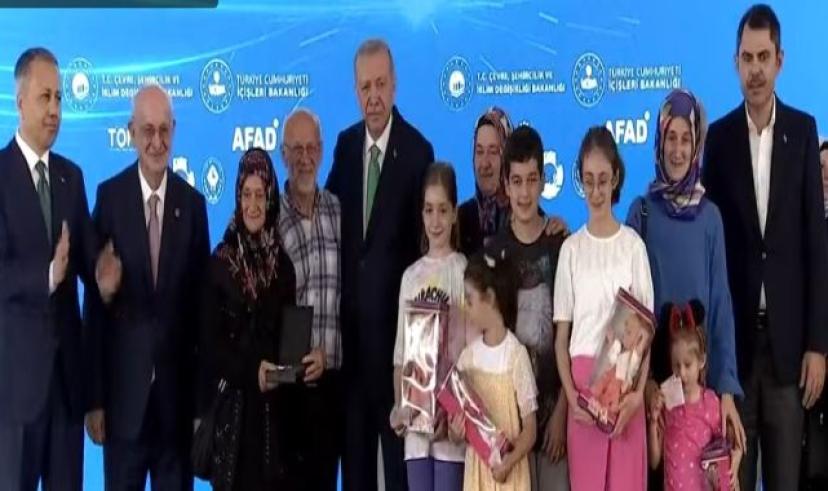 Erdoğan: CHP’li belediyeler borçların üzerine yatmak istiyorlar