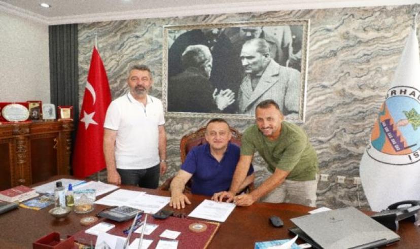 Kadir Demirel Belediye Turhalspor’da