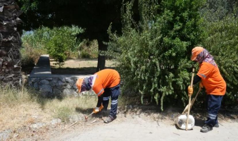 Milas Belediyesi ekipleri temizlik çalışmalarına devam ediyor 