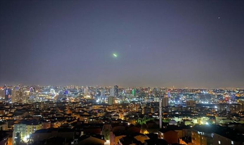 TUA’dan dün gece ülkenin çeşitli yerlerinden izlenen meteora ilişkin paylaşım