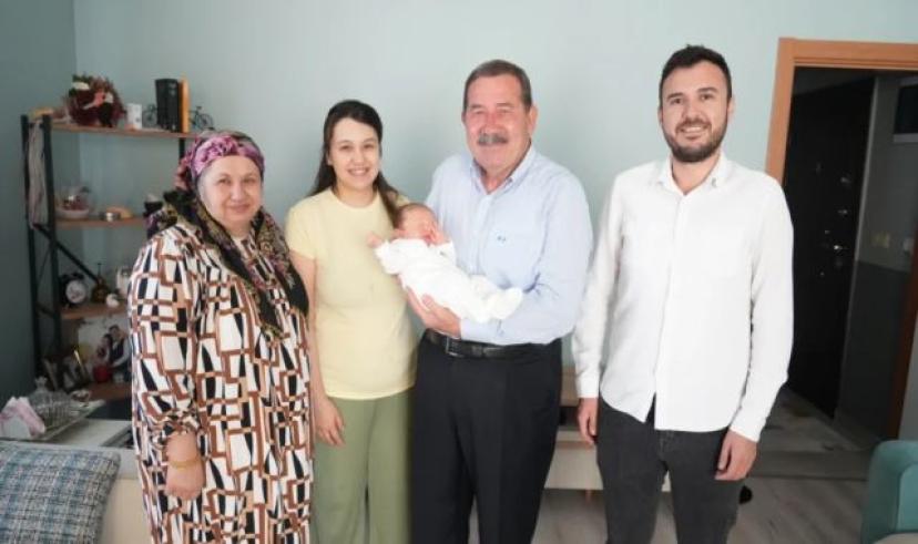 Yeni bebek heyecanı yaşayan ailelerin mutluluklarına ortak olundu
