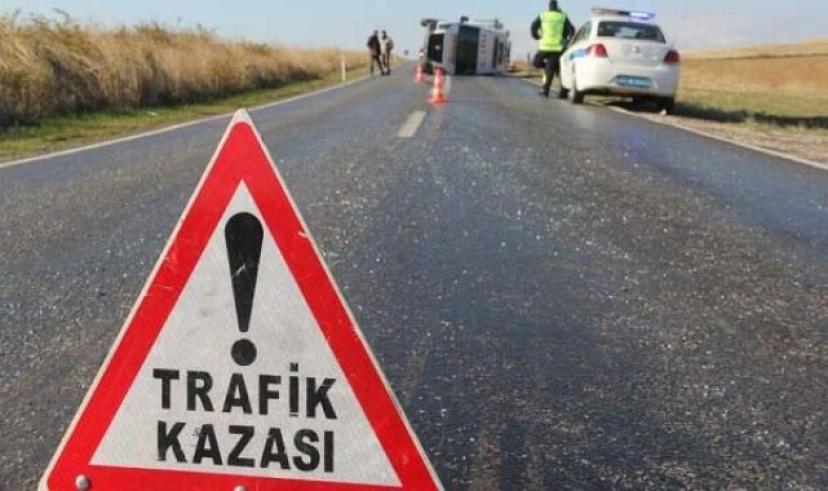 Aydın’da otomobil kamyona çarptı