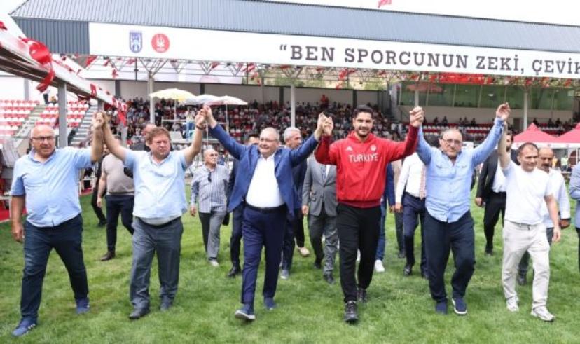 Başkan Özarslan: Amacımız genç sporcularımızın yolunu açmak
