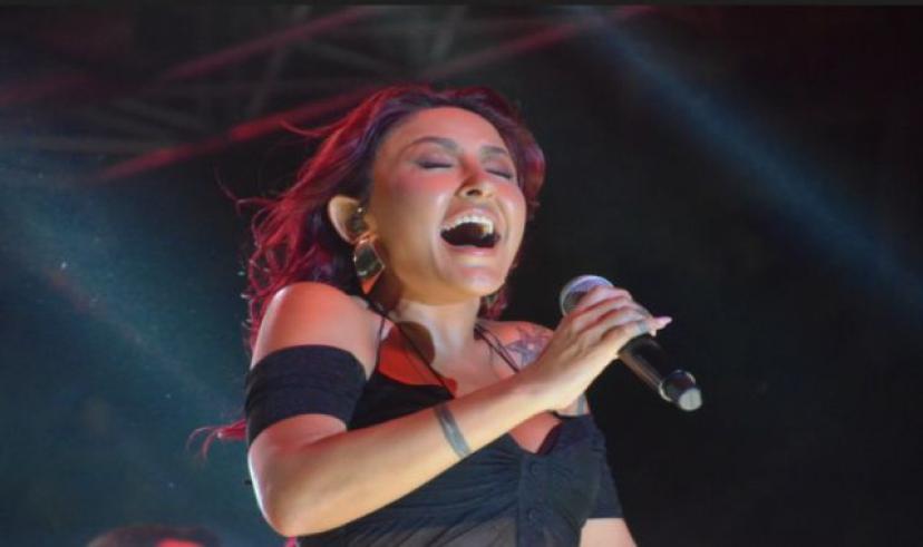 Melek Mosso Simav’a Sığmadı! Konseri 150 bin kişi izledi