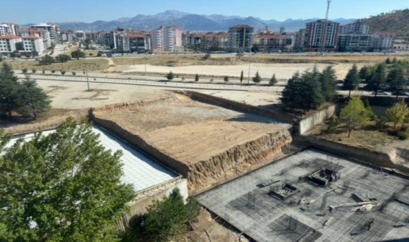 SDÜ Hastanesi ek hizmet binasının temeli atılıyor