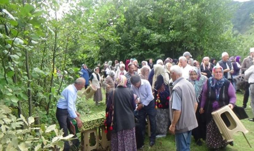 Amansız hastalığa yenilen emekli Başhemşire toprağa verildi