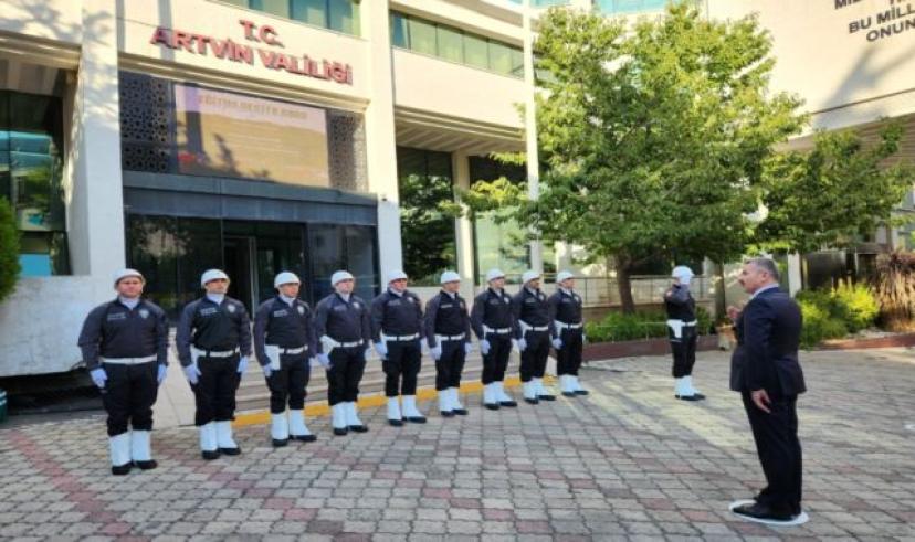 Artvin Valiliğine atanan Turan Ergün, görevine başladı